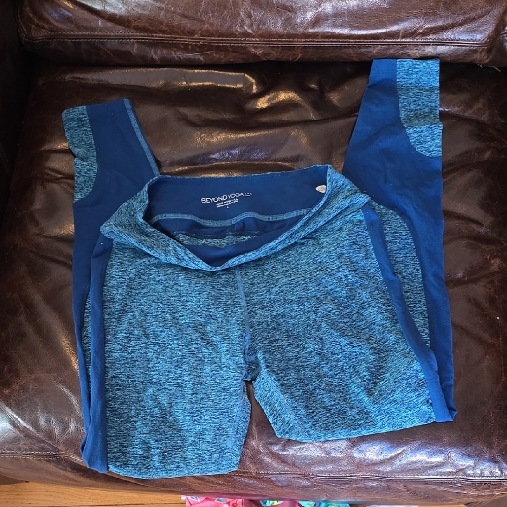 Beyond Yoga Two-Tone Blue Leggings LARGE